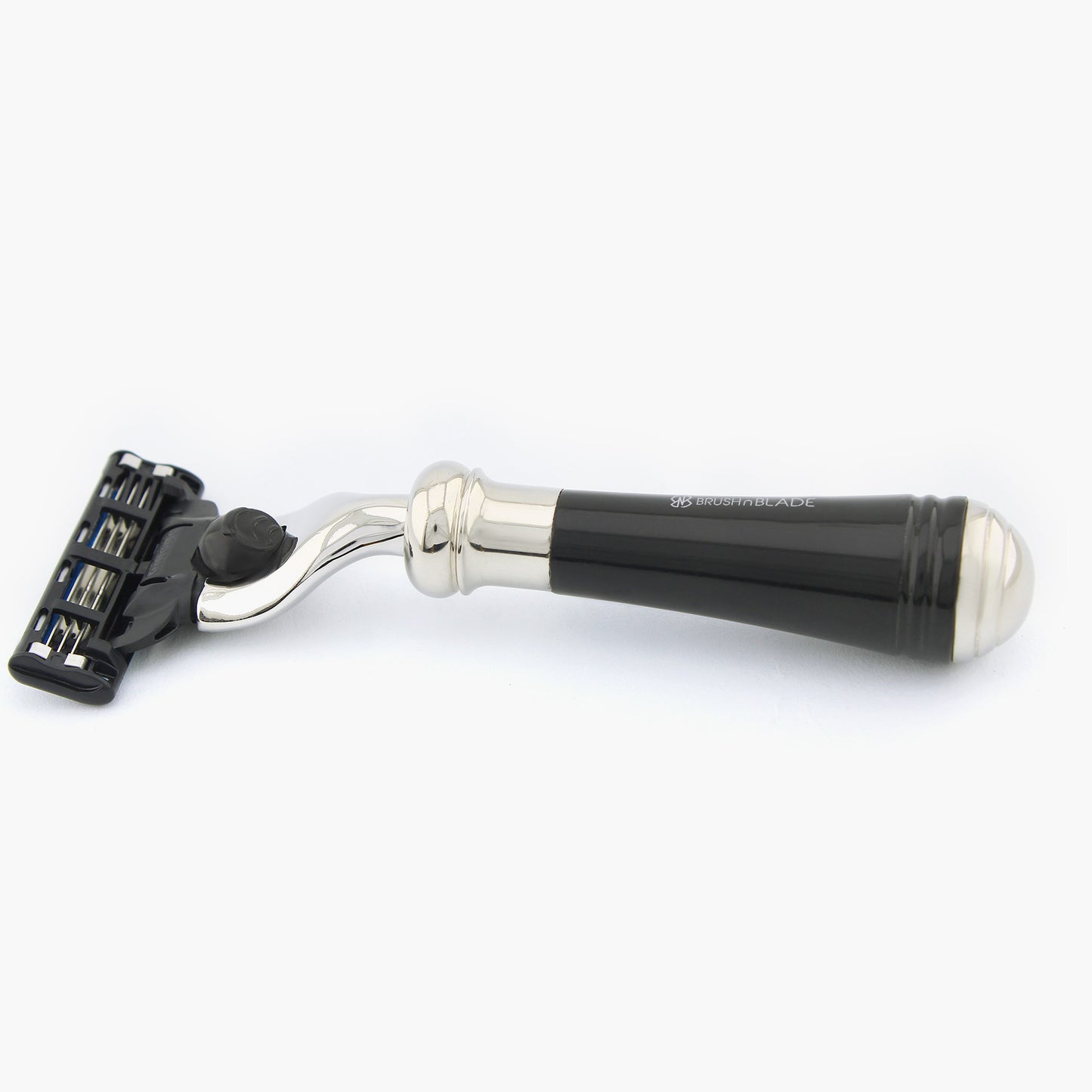 Small 3 Edge Razor Crafted for Easy Handling
