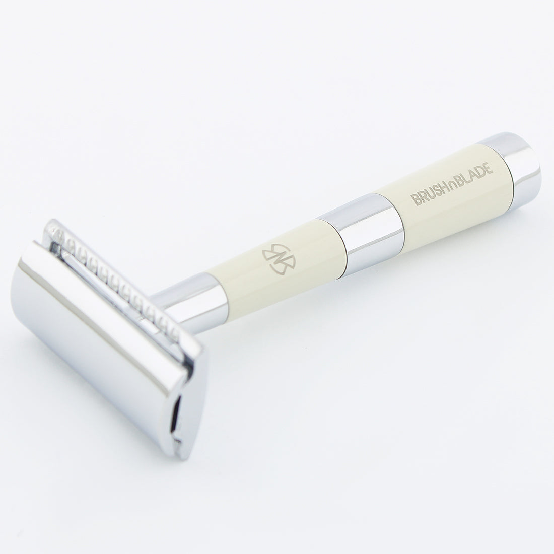 Black & Chrome Double Edge Safety Razor with Leather Pouch