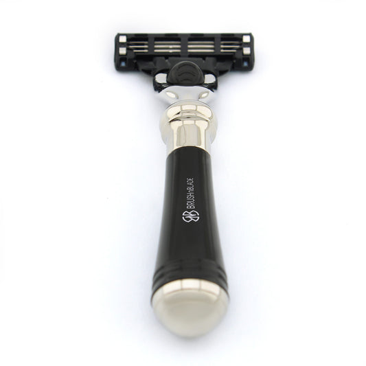 Small 3 Edge Razor Crafted for Easy Handling