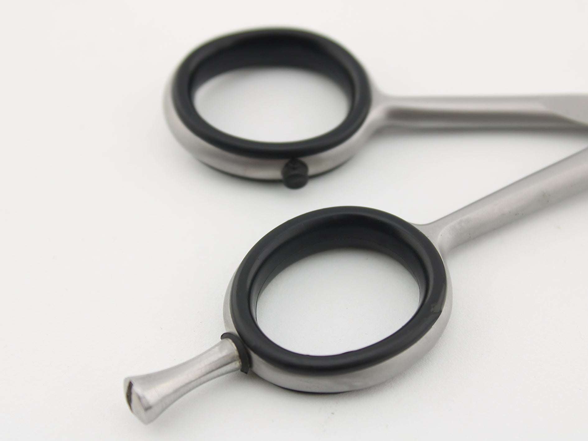Silver 5.5” Hairdressing Scissors with Fixed Screws