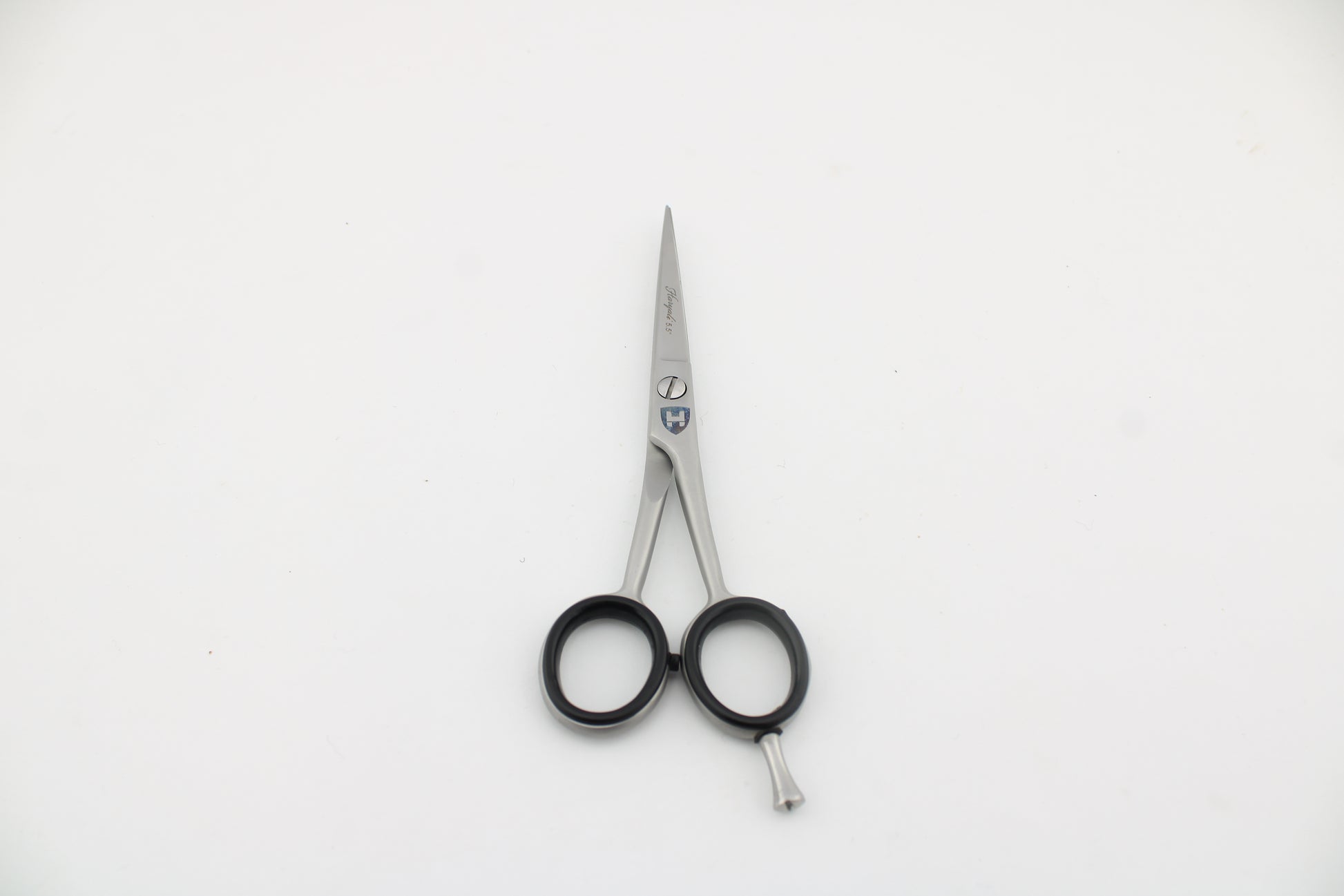 Professional salon scissors 5.5” with fixed screw