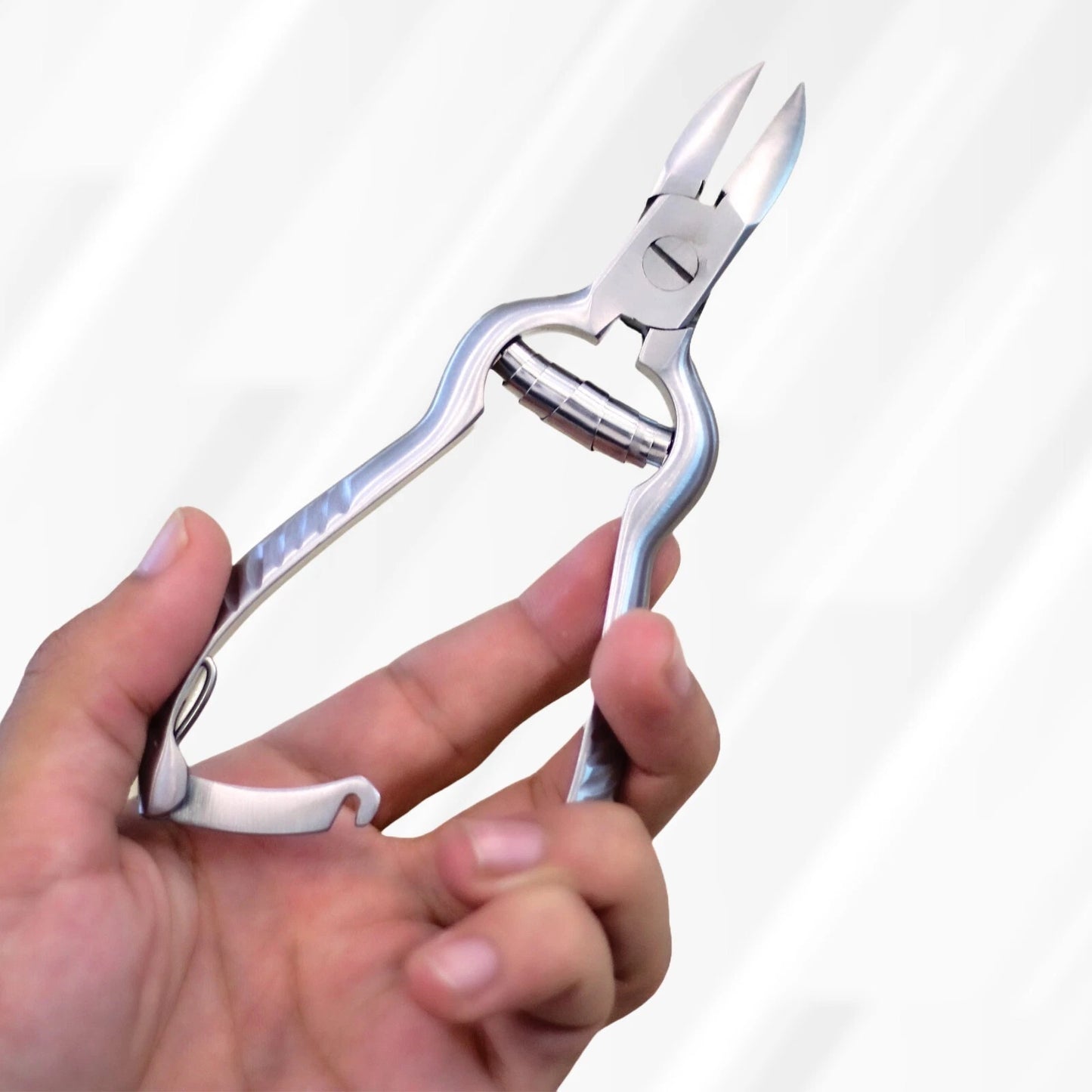 Professional Curved Toenail Clipper with Stainless Steel Precision